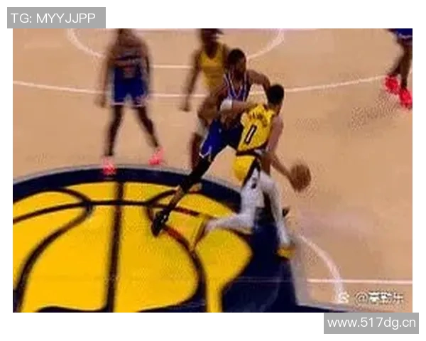 托布绝杀失利遭封盖03秒空接再被大帽翻倒在地真是倒霉透了